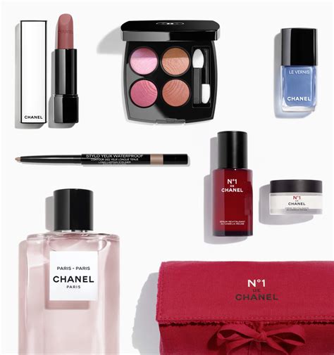 Maquillage CHANEL : Produits et Tutoriels Exclusifs .